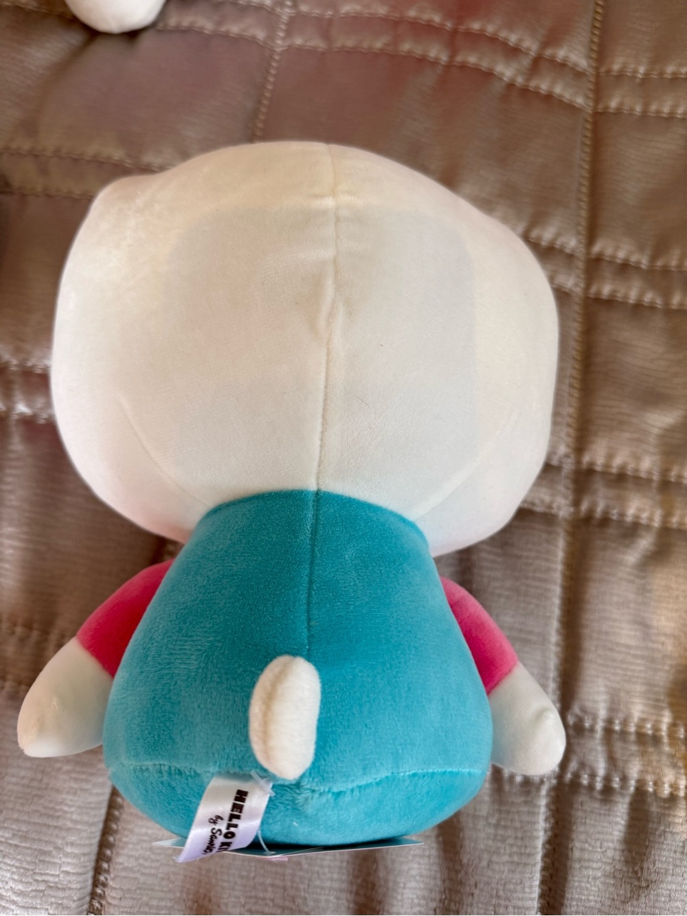 BUNDLE OF FOUR BNWT Hello Kitty 9” Stuffed Dolls - 4 Different Color Variations - Picture 9 of 9